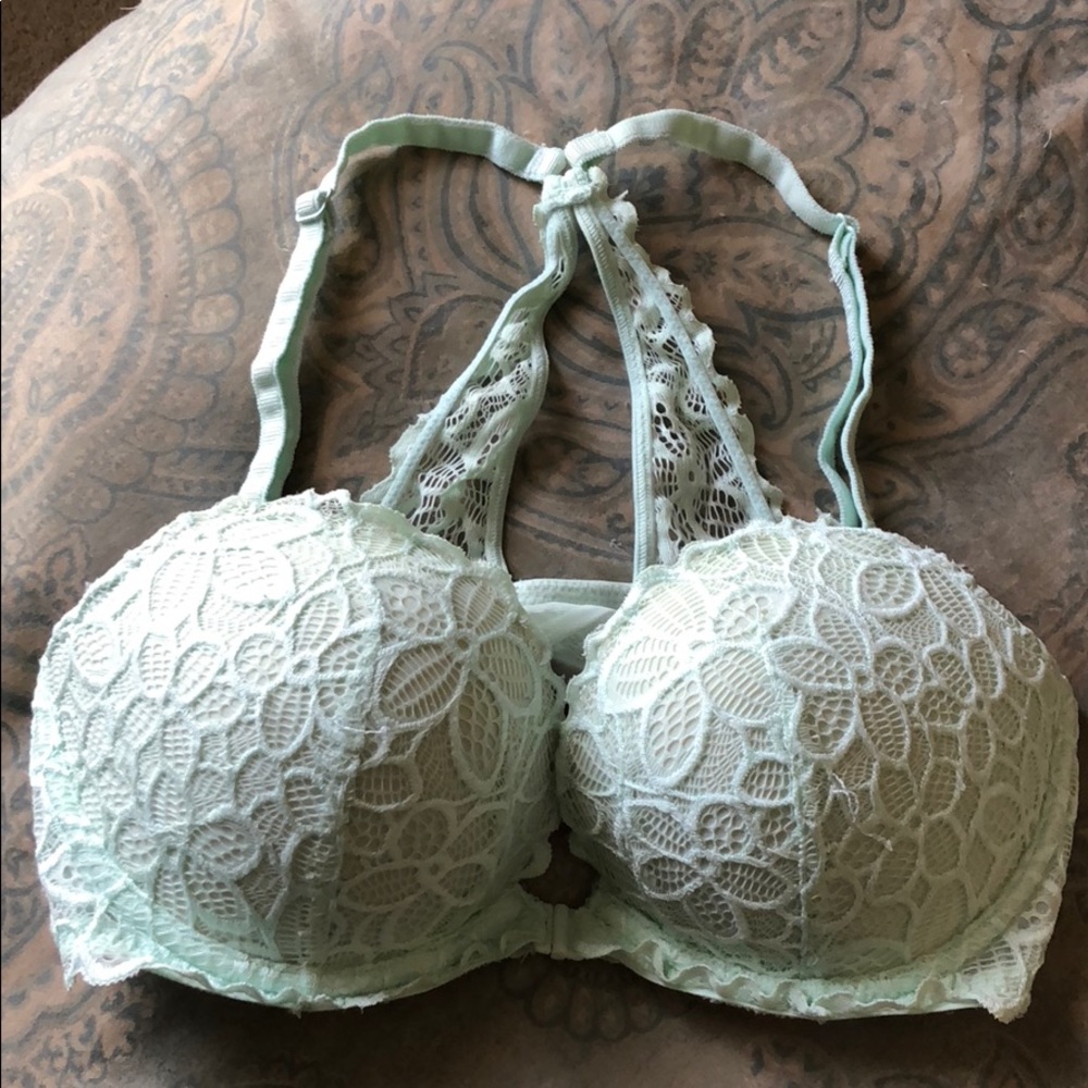 Pink by Victoria’s Secret date lace bra